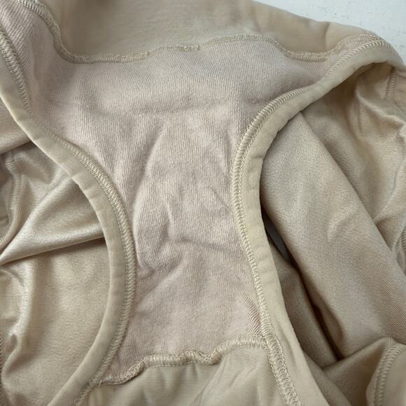 Vanity Fair body Caress Damask Brief Panty Womens 7 Large - Picture 3 of 5